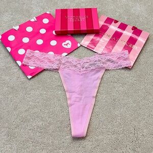 VTG Victoria's Secret Light Pink lace Trim Cotton Low Rise thong panties Large L